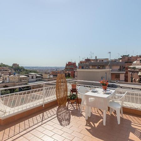 Appartement Iflat Shiny Penthouse In Balduina à Rome Extérieur photo