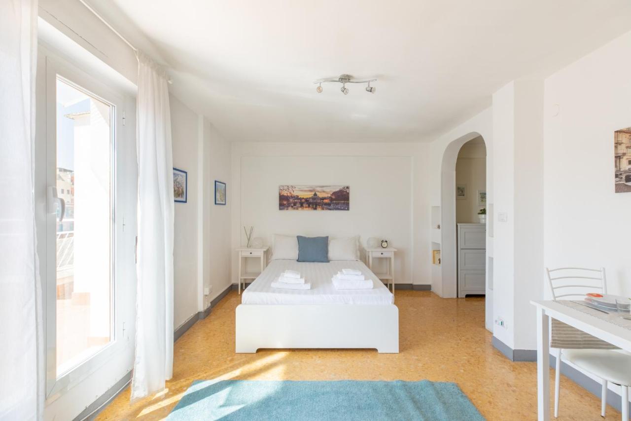 Appartement Iflat Shiny Penthouse In Balduina à Rome Extérieur photo